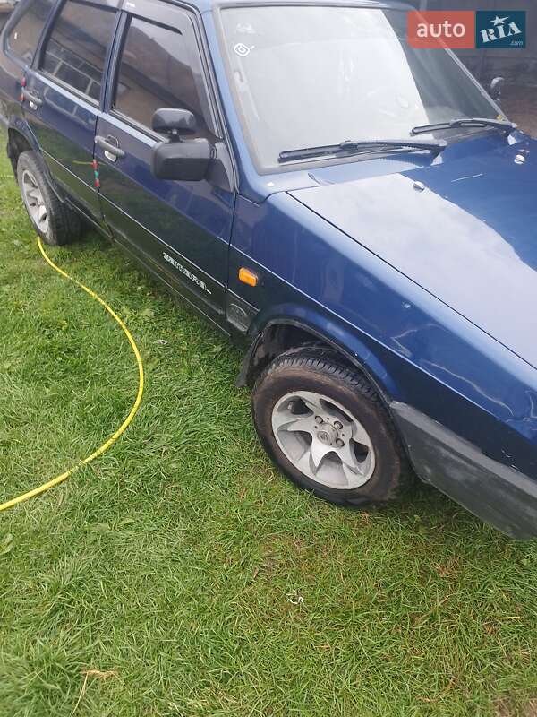 Хетчбек ВАЗ / Lada 2109 2004 в Дубні