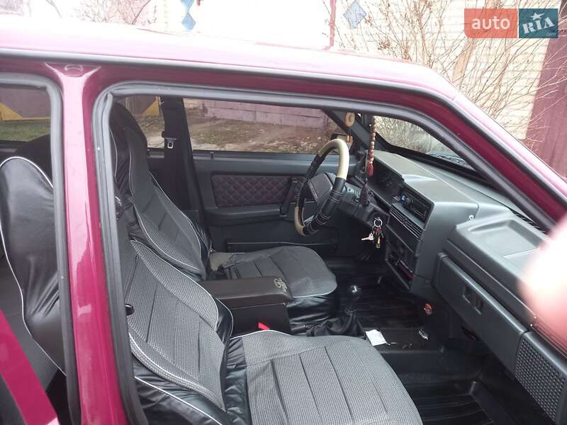 Хэтчбек ВАЗ / Lada 2109 2004 в Киеве