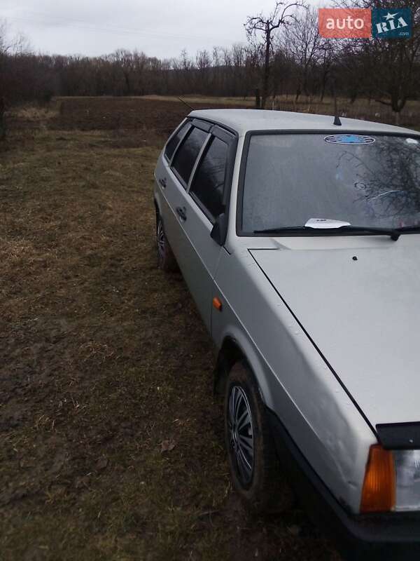 Хэтчбек ВАЗ / Lada 2109 2007 в Мурованых Куриловцах