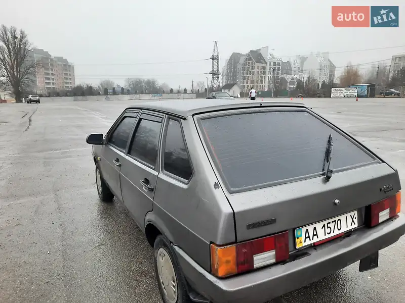 ВАЗ / Lada 2109