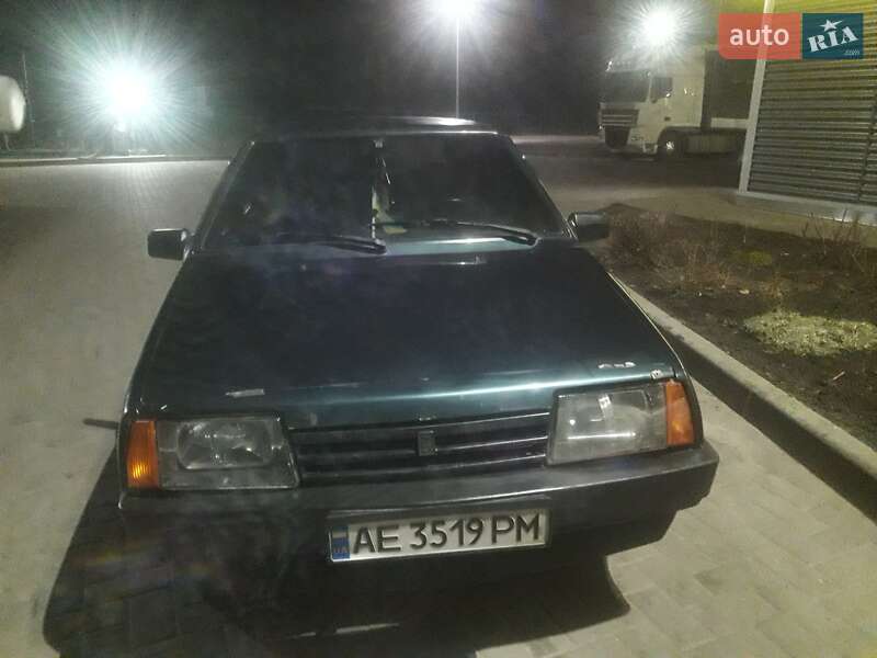 Хэтчбек ВАЗ / Lada 2109 2004 в Днепре