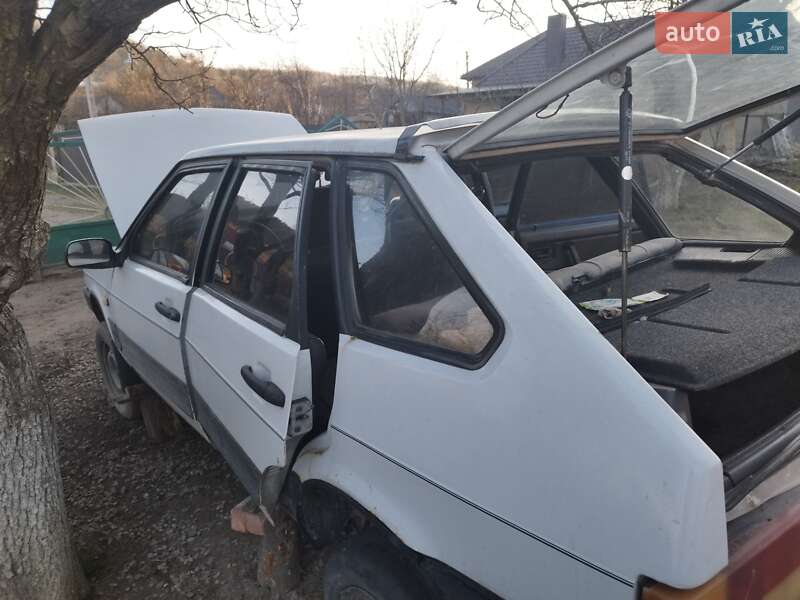 Хетчбек ВАЗ / Lada 2109 1996 в Перемишлянах