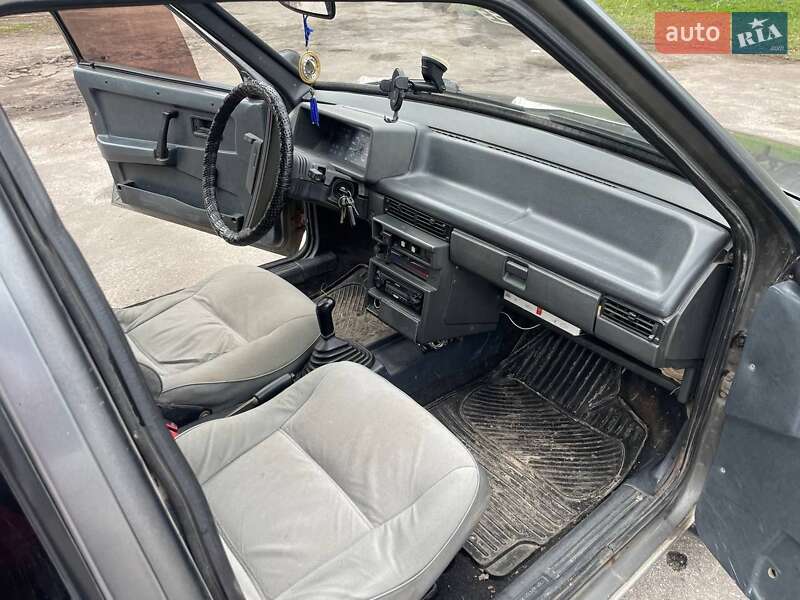 Хэтчбек ВАЗ / Lada 2109 1991 в Шумске