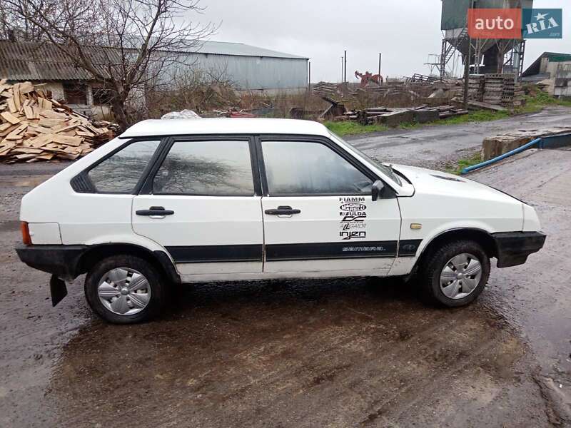 ВАЗ / Lada 2109 1989 ВАЗ / Lada 2109 1989