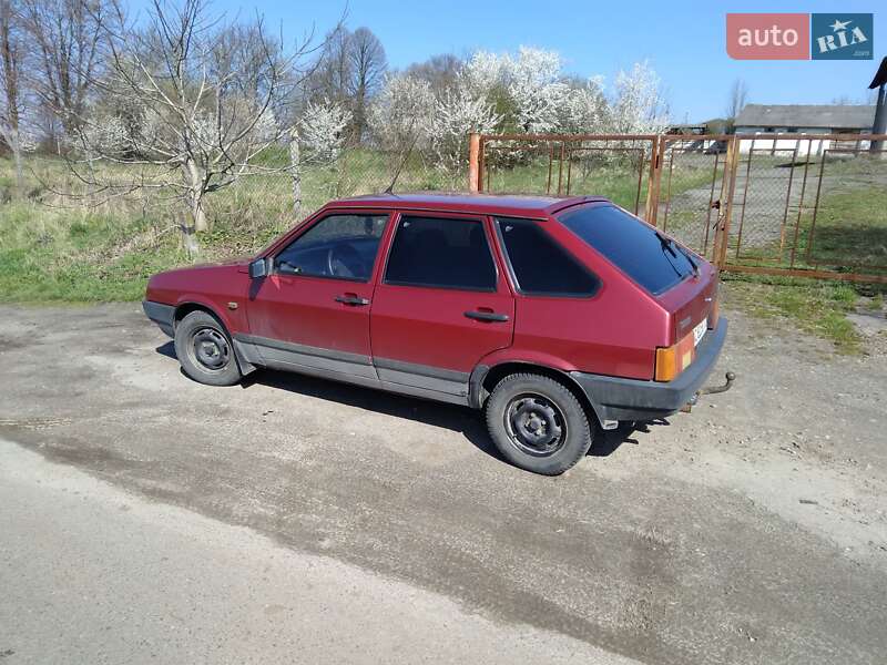 Хетчбек ВАЗ / Lada 2109 1998 в Львові фото 15 Хетчбек ВАЗ / Lada 2109 1998 в Львові