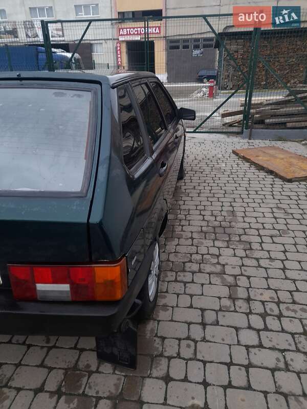 Хэтчбек ВАЗ / Lada 2109 2004 в Долине