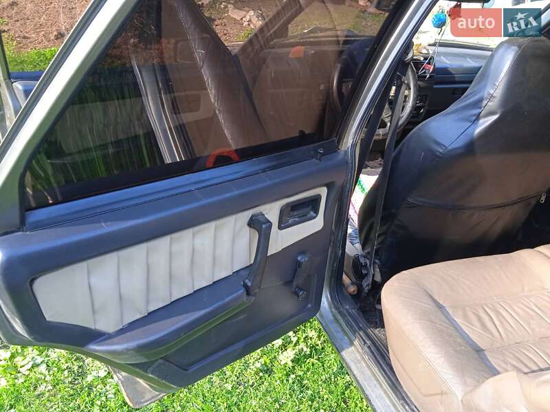 Хэтчбек ВАЗ / Lada 2109 2002 в Вижнице