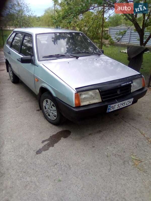 Хэтчбек ВАЗ / Lada 2109 2001 в Арбузинке