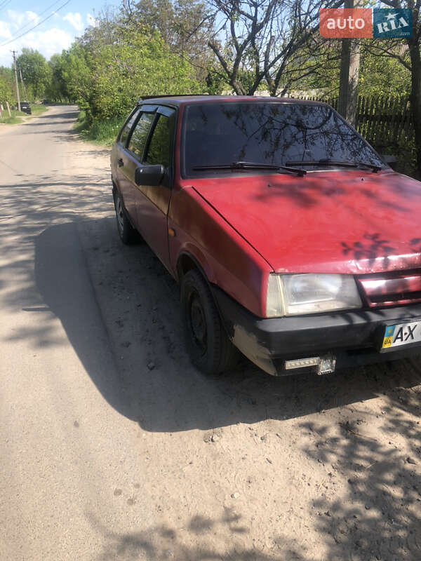 Хэтчбек ВАЗ 2109 1992 в 