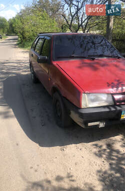 Хэтчбек ВАЗ 2109 1992 в 
