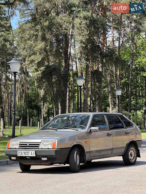 Хэтчбек ВАЗ / Lada 2109 2002 в Чернигове фото 3 Хэтчбек ВАЗ / Lada 2109 2002 в Чернигове