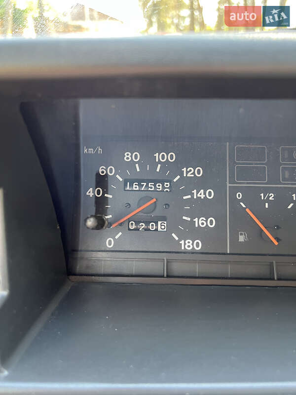 Хэтчбек ВАЗ / Lada 2109 2002 в Чернигове фото 11 Хэтчбек ВАЗ / Lada 2109 2002 в Чернигове