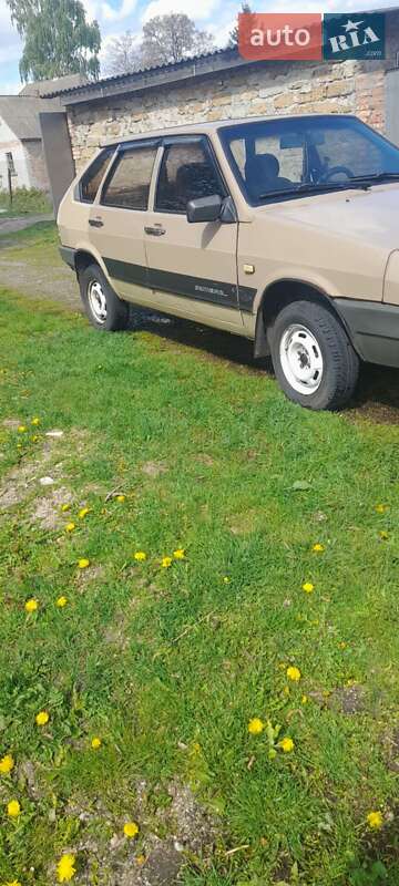 Хетчбек ВАЗ / Lada 2109 1989 в Сумах