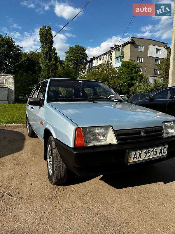 Хэтчбек ВАЗ / Lada 2109 2005 в Харькове