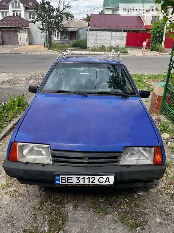 Хэтчбек ВАЗ / Lada 2109 2000 в Николаеве