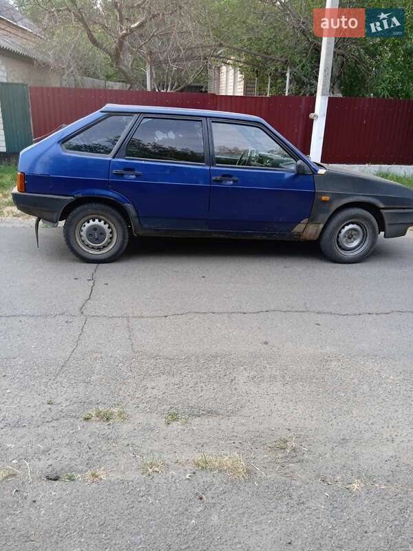 Хетчбек ВАЗ / Lada 2109 2004 в Черкасах