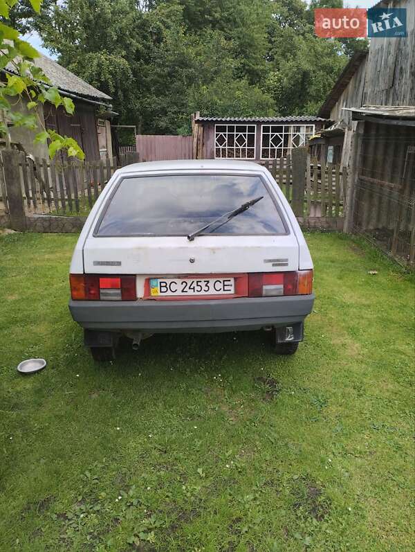 Хэтчбек ВАЗ / Lada 2109 1989 в Стрые