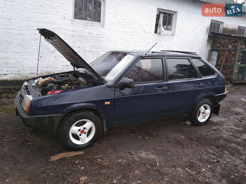 Хэтчбек ВАЗ / Lada 2109 1995 в Липовой Долине фото 2 Хэтчбек ВАЗ / Lada 2109 1995 в Липовой Долине