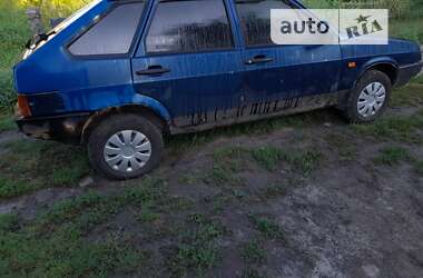 Хэтчбек ВАЗ / Lada 2109 2004 в Шепетовке