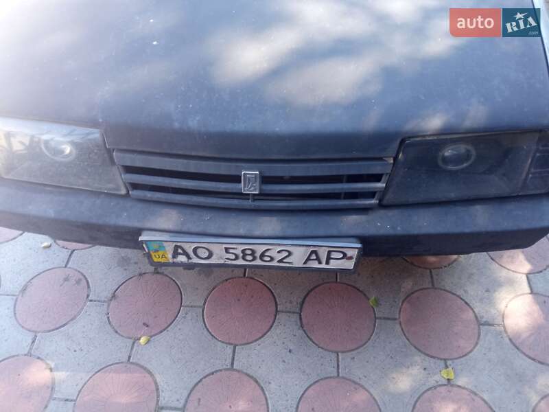 Хетчбек ВАЗ / Lada 2109 1998 в Ужгороді фото Хетчбек ВАЗ / Lada 2109 1998 в Ужгороді