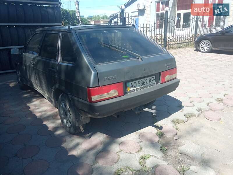 Хетчбек ВАЗ / Lada 2109 1998 в Ужгороді фото 4 Хетчбек ВАЗ / Lada 2109 1998 в Ужгороді