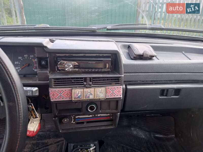 Хэтчбек ВАЗ / Lada 2109 2004 в Киеве