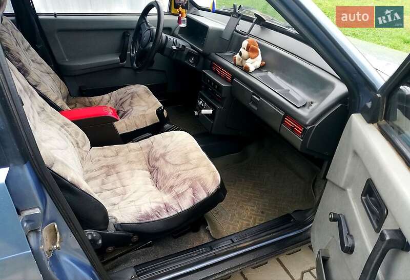 Хэтчбек ВАЗ / Lada 2109 1990 в Глыбокой