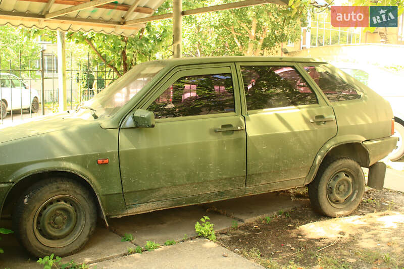 Хэтчбек ВАЗ / Lada 2109 2006 в Киеве фото 3 Хэтчбек ВАЗ / Lada 2109 2006 в Киеве