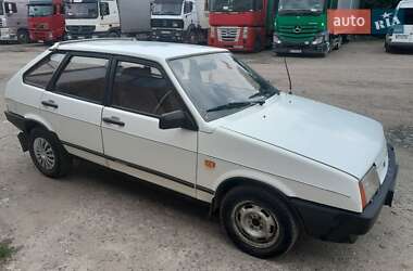 Хэтчбек ВАЗ / Lada 2109 1992 в Черновцах