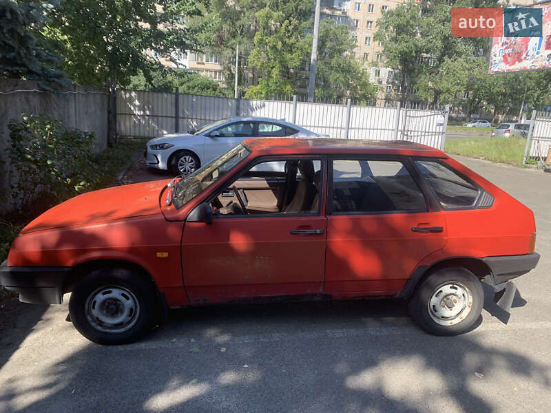 Хэтчбек ВАЗ / Lada 2109 1988 в Киеве