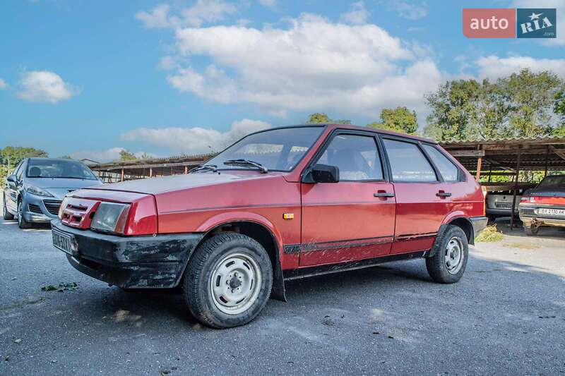 Хэтчбек ВАЗ / Lada 2109 1990 в Каменец-Подольском