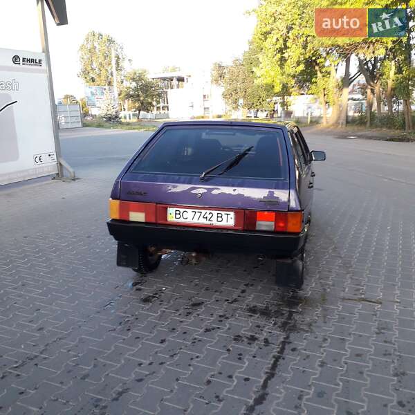 Хетчбек ВАЗ / Lada 2109 2002 в Львові фото 5 Хетчбек ВАЗ / Lada 2109 2002 в Львові