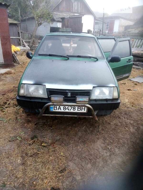 Хэтчбек ВАЗ / Lada 2109 1991 в Александровке
