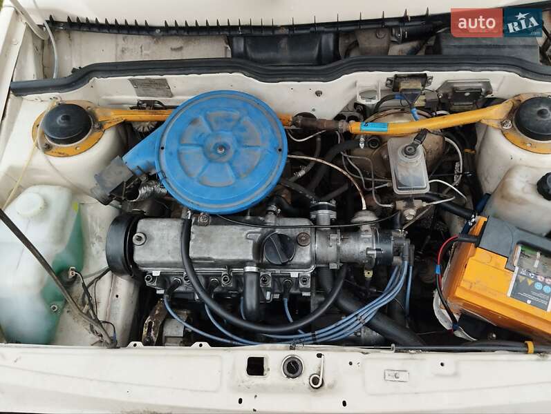 Хэтчбек ВАЗ / Lada 2109 1990 в Запорожье фото 5 Хэтчбек ВАЗ / Lada 2109 1990 в Запорожье