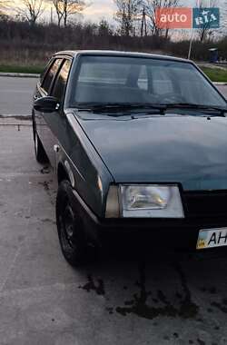 Хэтчбек ВАЗ 2109 1993 в 