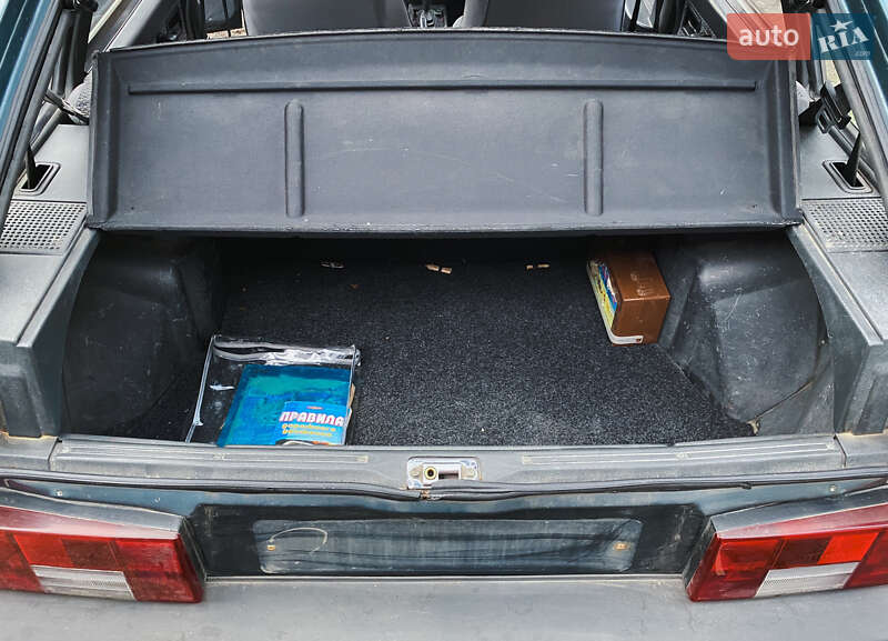 Хетчбек ВАЗ / Lada 2109 2000 в Харкові