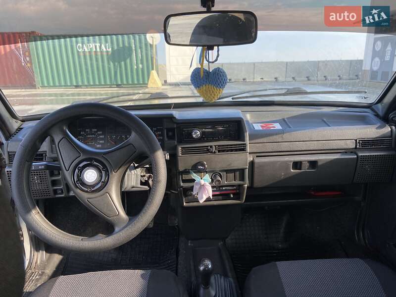 Хетчбек ВАЗ / Lada 2109 2004 в Одесі фото 5 Хетчбек ВАЗ / Lada 2109 2004 в Одесі