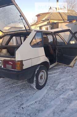 Хэтчбек ВАЗ / Lada 2109 1994 в Хороле