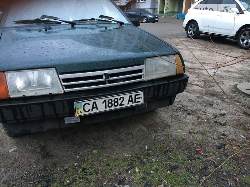 Хетчбек ВАЗ / Lada 2109 2001 в Черкасах
