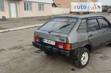 Хэтчбек ВАЗ 2109 1992 в 