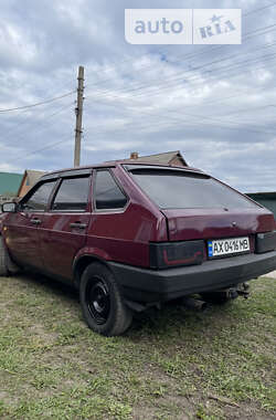 Хэтчбек ВАЗ / Lada 2109 2001 в Золочеве