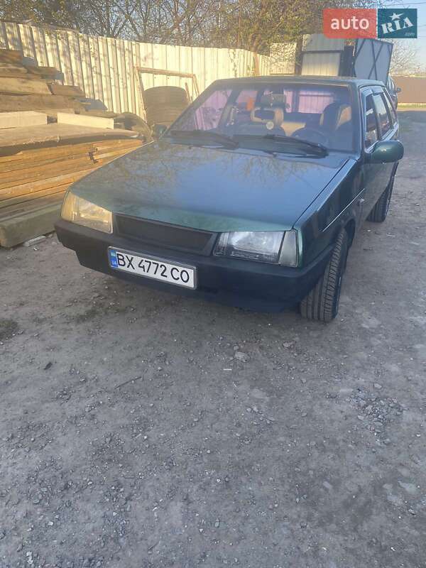 Хэтчбек ВАЗ / Lada 2109 2004 в Киеве