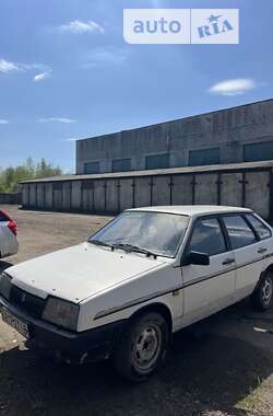 Хэтчбек ВАЗ / Lada 2109 1992 в Жидачове