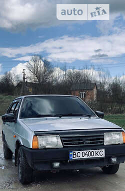 Хэтчбек ВАЗ / Lada 2109 2002 в Рогатине