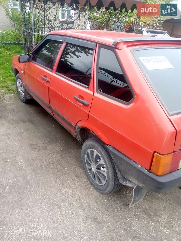 Хэтчбек ВАЗ / Lada 2109 1992 в Лановцах