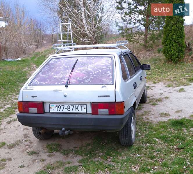 Хетчбек ВАЗ / Lada 2109 2003 в Києві