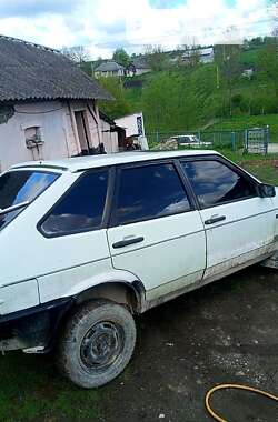 Хэтчбек ВАЗ / Lada 2109 1991 в Подволочиске