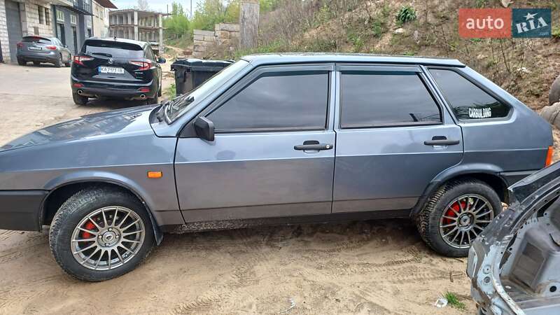 Хэтчбек ВАЗ / Lada 2109 2006 в Олевске