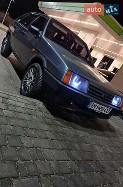 Хэтчбек ВАЗ / Lada 2109 2006 в Киеве