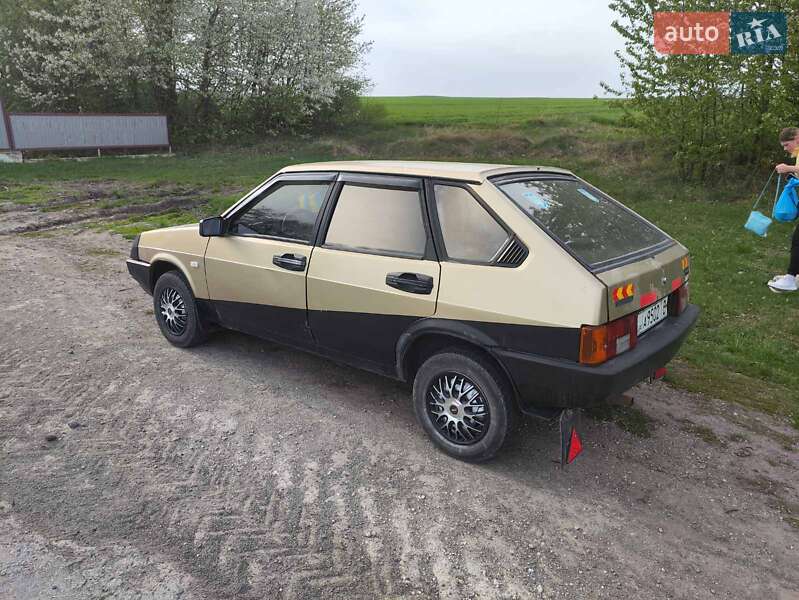 Хэтчбек ВАЗ / Lada 2109 1989 в Хмельницком фото 12 Хэтчбек ВАЗ / Lada 2109 1989 в Хмельницком